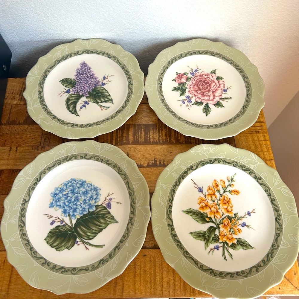 Princess House Floral Dinnerware Set - Green and White